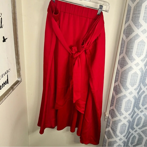 Plus Size Lane Bryant High Low Skirt new with tag Size 26/28 - Picture 2 of 6